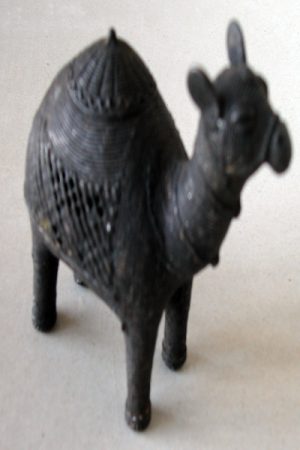beeld lama - gegoten metaal 12 cm lang